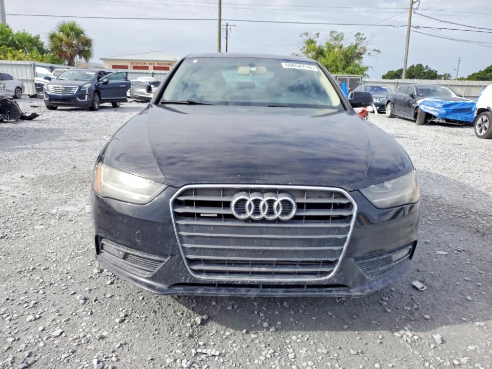 60658716 :رقم المزاد ، WAUBFAFL3EN023021 vin ، 2014 Audi A4 مزاد بيع