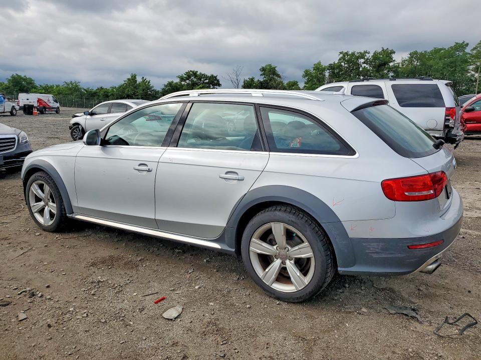 59905816 :رقم المزاد ، WA19FAFL1DA117612 vin ، 2013 Audi A4 Allroad مزاد بيع