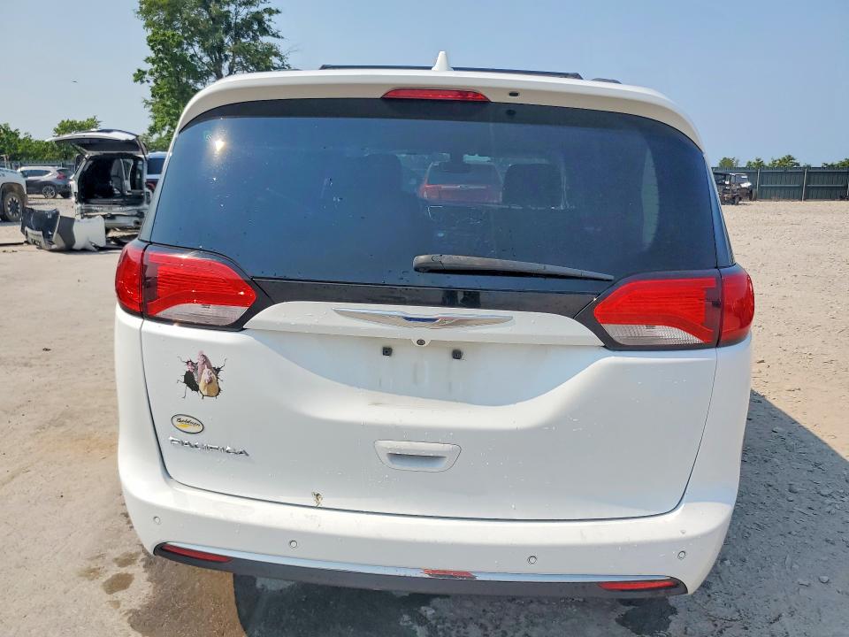 62591346 :رقم المزاد ، 2C4RC1BG0HR683169 vin ، 2017 Chrysler Pacifica مزاد بيع