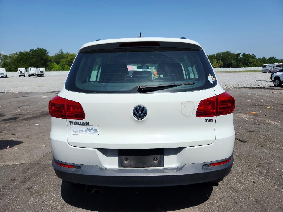 2017 Volkswagen Tiguan მანქანა იყიდება აუქციონზე, vin: WVGAV7AX4HW513010, აუქციონის ნომერი: 60559346