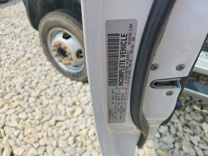 60753556 :رقم المزاد ، 3C7WRNFL6KG574893 vin ، 2019 Ram 5500 مزاد بيع