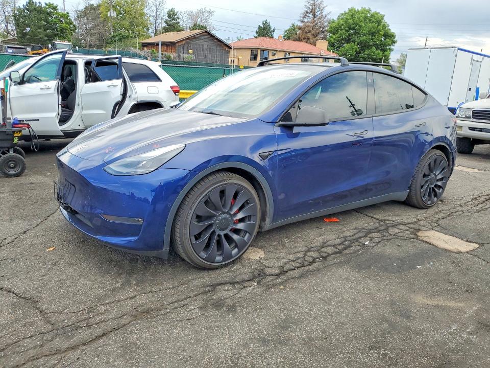2022 Tesla Model Y მანქანა იყიდება აუქციონზე, vin: 7SAYGDEF5NF463671, აუქციონის ნომერი: 62231456
