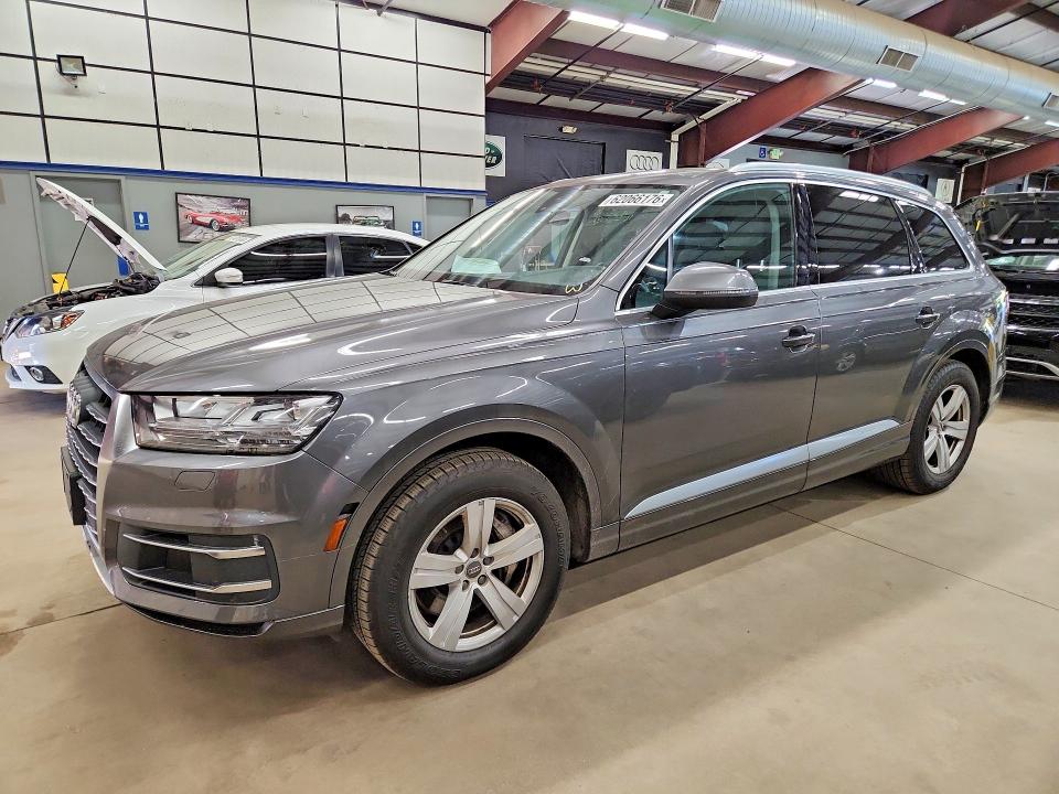 2019 Audi Q7 მანქანა იყიდება აუქციონზე, vin: WA1LHAF70KD019833, აუქციონის ნომერი: 62066176