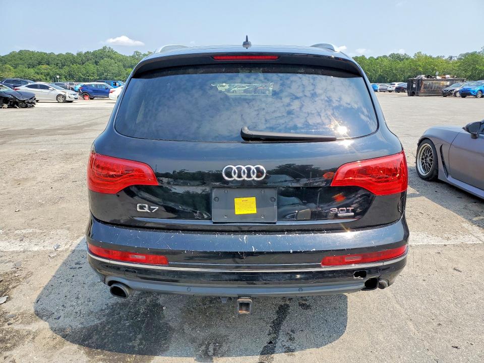 2015 Audi Q7 მანქანა იყიდება აუქციონზე, vin: WA1CGAFE2FD018111, აუქციონის ნომერი: 62997636