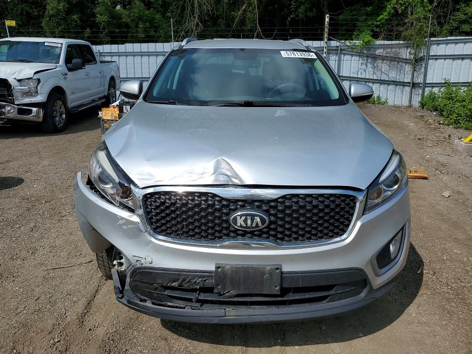 Продажа на аукционе авто 2017 Kia Sorento, vin: 5XYPG4A38HG225606, номер лота: 57813936