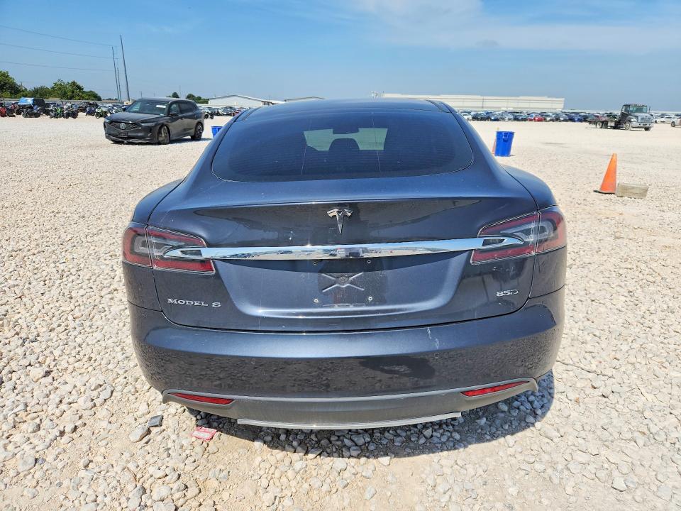 Продажа на аукционе авто 2015 Tesla Model S, vin: 5YJSA1H27FF090694, номер лота: 62331576
