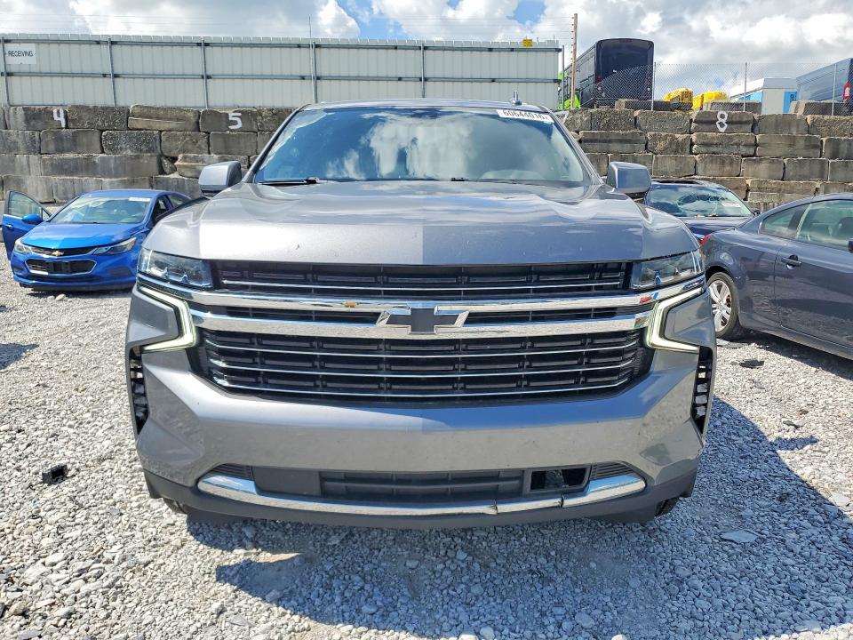 60644016 :رقم المزاد ، 1GNSKCKD8MR363367 vin ، 2021 Chevrolet Suburban مزاد بيع