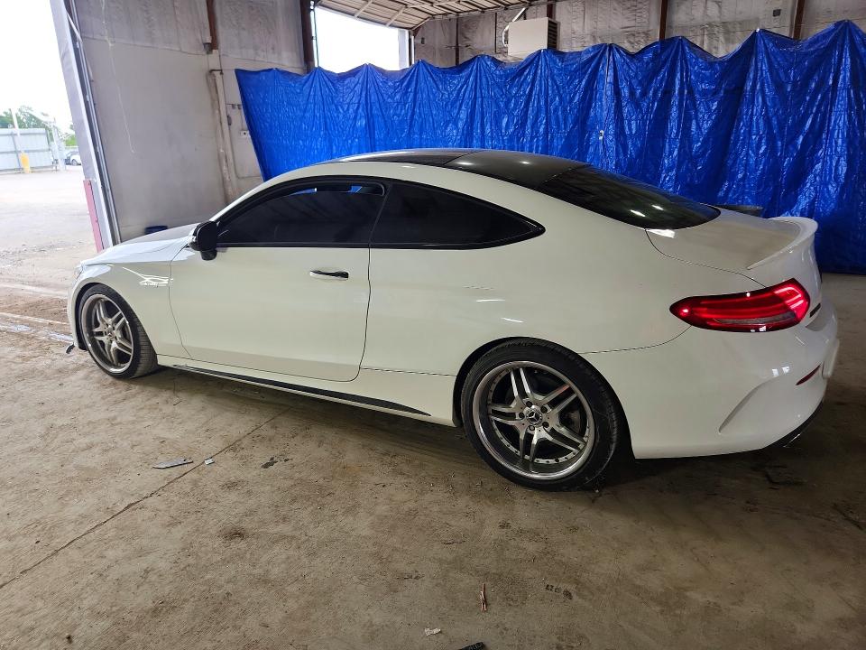 60117106 :رقم المزاد ، WDDWJ6EB4JF625851 vin ، 2018 Mercedes-benz C مزاد بيع
