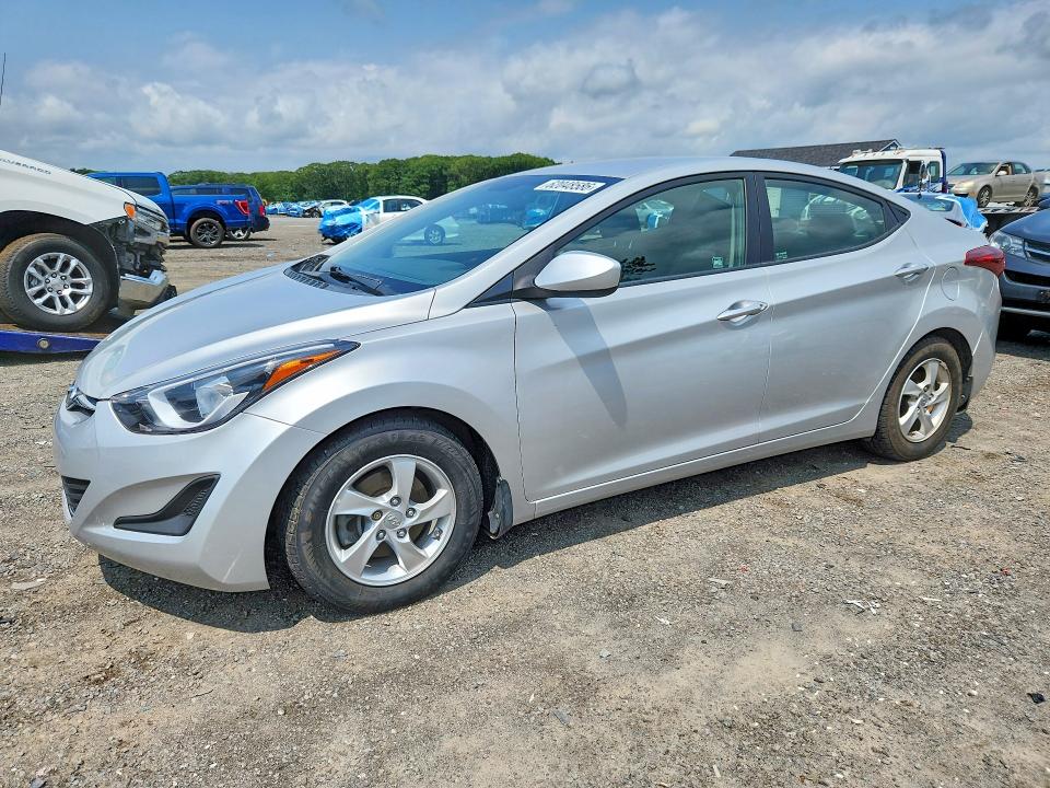 62048586 :رقم المزاد ، KMHDH4AE0FU328902 vin ، 2015 Hyundai Elantra مزاد بيع