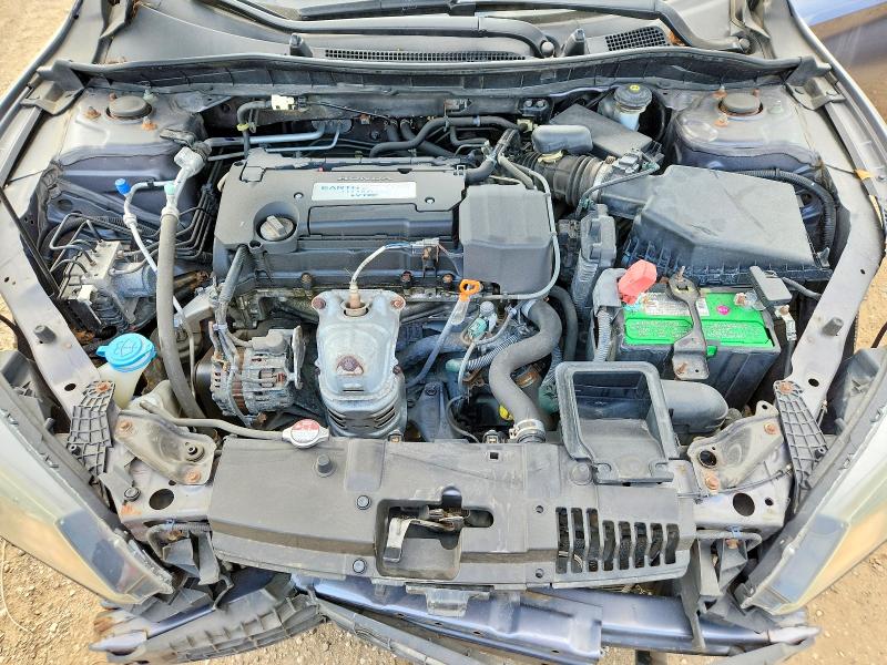 61975536 :رقم المزاد ، 1HGCR2F37FA070227 vin ، 2015 Honda Accord مزاد بيع