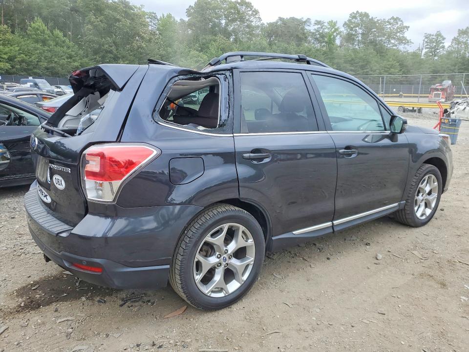 61696726 :رقم المزاد ، JF2SJAWC3JH445768 vin ، 2018 Subaru Forester مزاد بيع