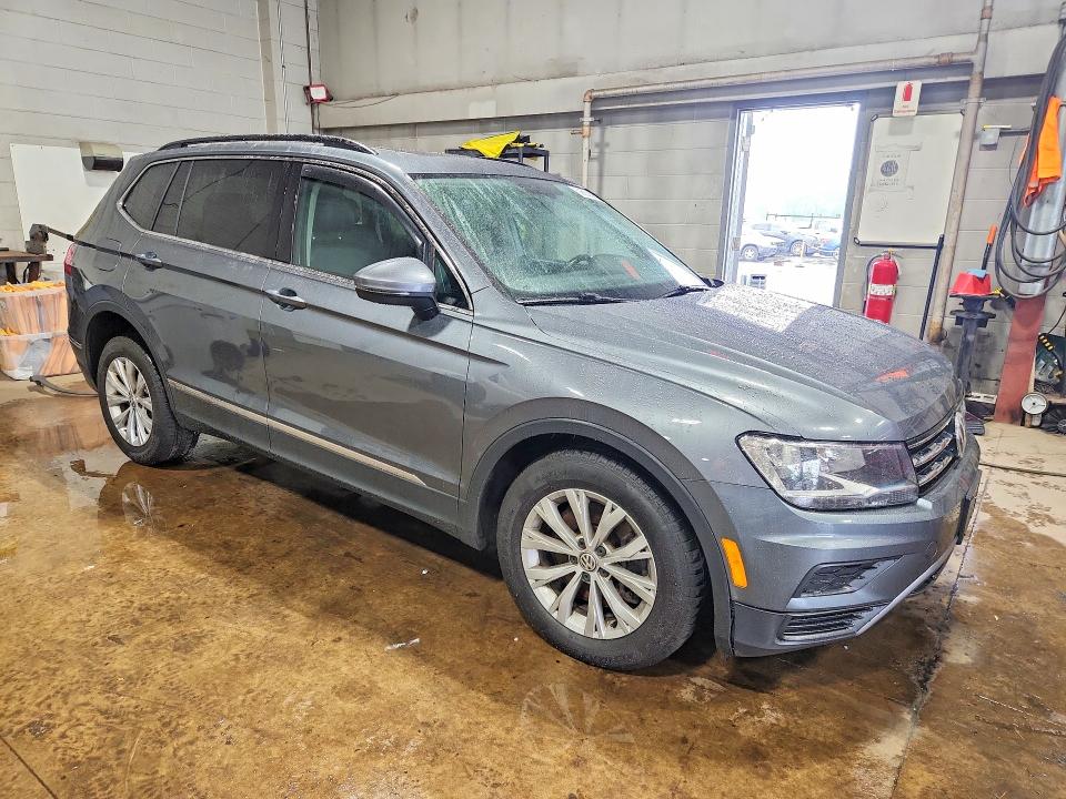 Продаж на аукціоні авто 2018 Volkswagen Tiguan, vin: 3VV2B7AX5JM048794, номер лоту: 59620576