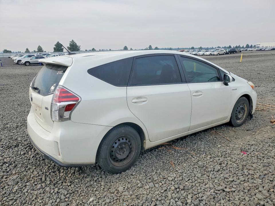 61765556 :رقم المزاد ، JTDZN3EU3GJ047257 vin ، 2016 Toyota Prius V مزاد بيع