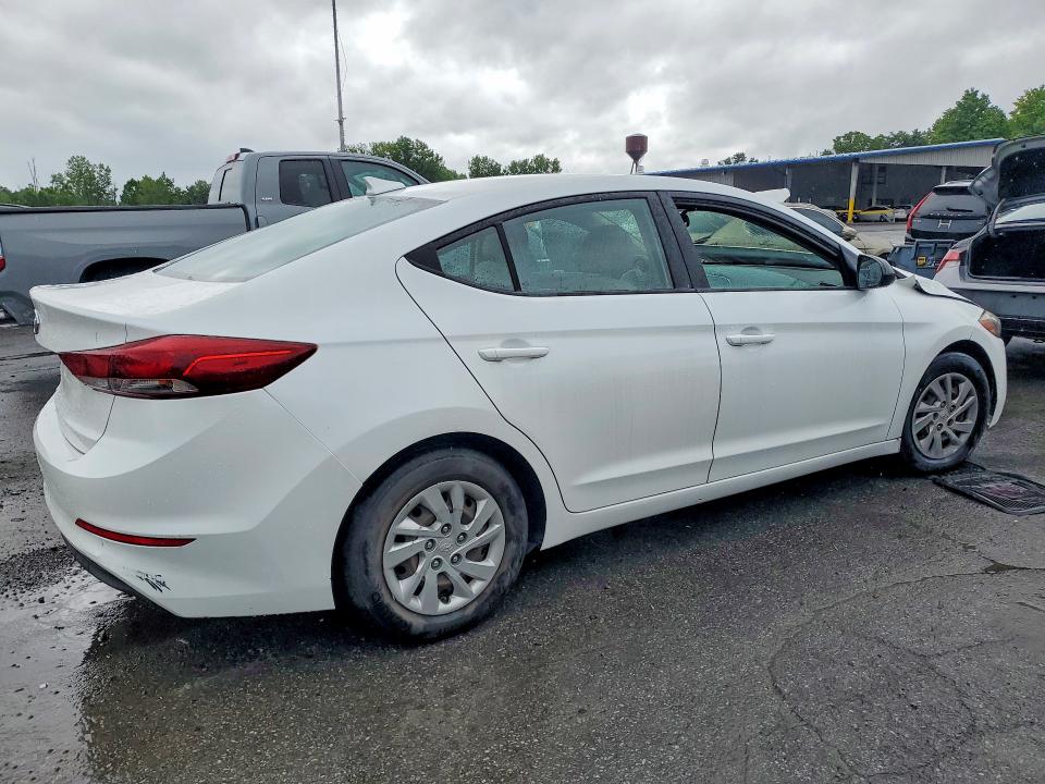 62225366 :رقم المزاد ، 5NPD74LF6HH087860 vin ، 2017 Hyundai Elantra مزاد بيع