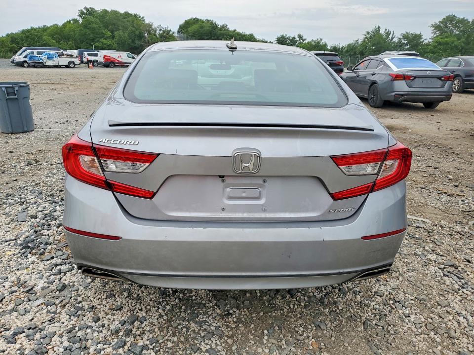 Продажа на аукционе авто 2022 Honda Accord, vin: 1HGCV1F36NA073124, номер лота: 61719916