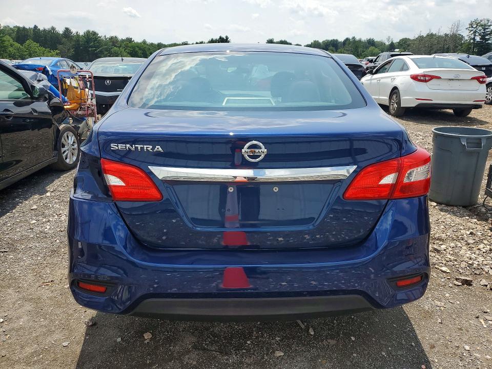 Продажа на аукционе авто 2017 Nissan Sentra, vin: 3N1AB7AP8HY206268, номер лота: 61877856