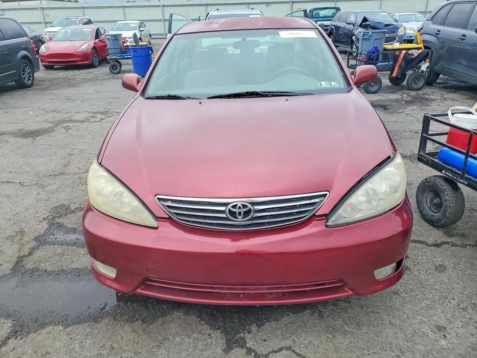 2005 Toyota Camry მანქანა იყიდება აუქციონზე, vin: JTDBE32K753005941, აუქციონის ნომერი: 59636156