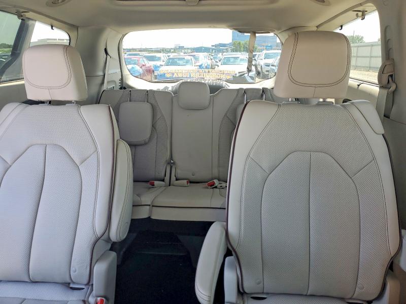 61850956 :رقم المزاد ، 2C4RC1GG8HR505177 vin ، 2017 Chrysler Pacifica مزاد بيع