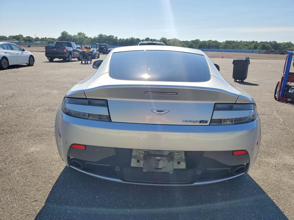 62002916 :رقم المزاد ، SCFEKBDL4GGC20568 vin ، 2016 Aston Martin V8 مزاد بيع