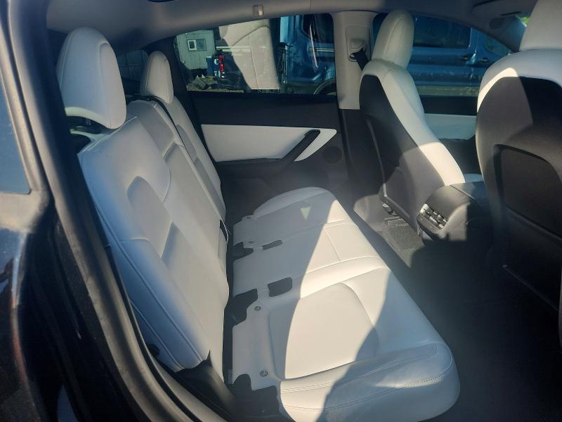 61110286 :رقم المزاد ، 5YJYGDEF2MF121638 vin ، 2021 Tesla Model Y مزاد بيع