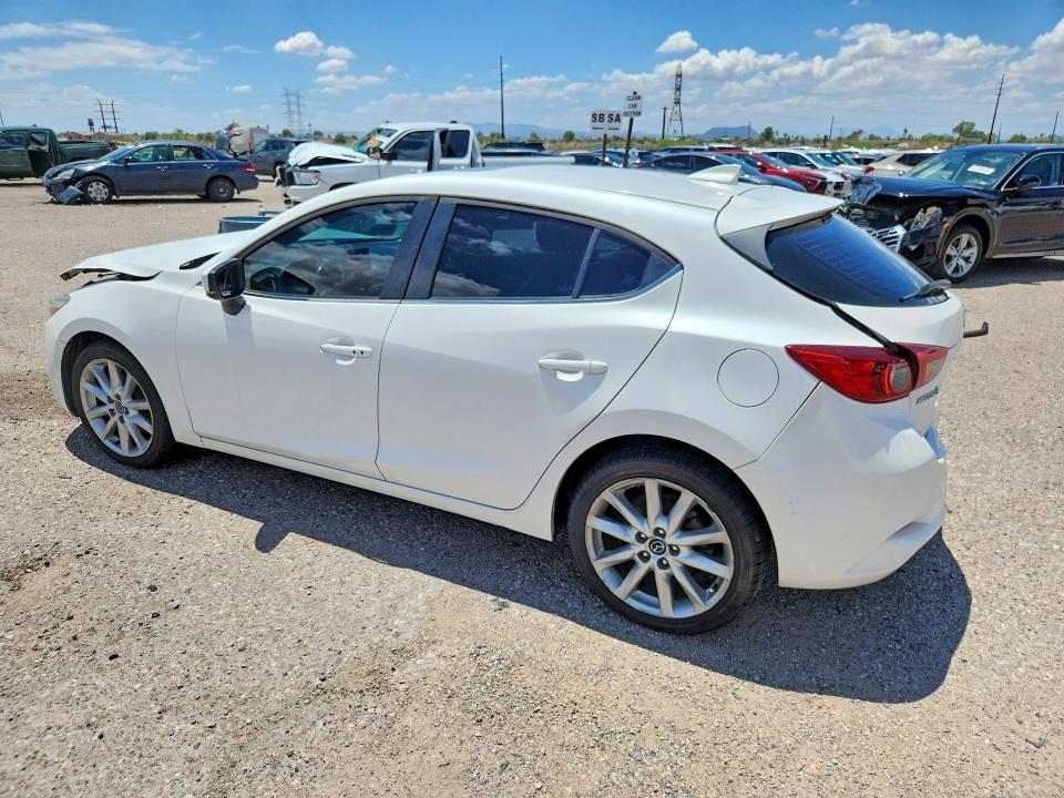 61811546 :رقم المزاد ، JM1BN1M33H1117467 vin ، 2017 Mazda 3 مزاد بيع