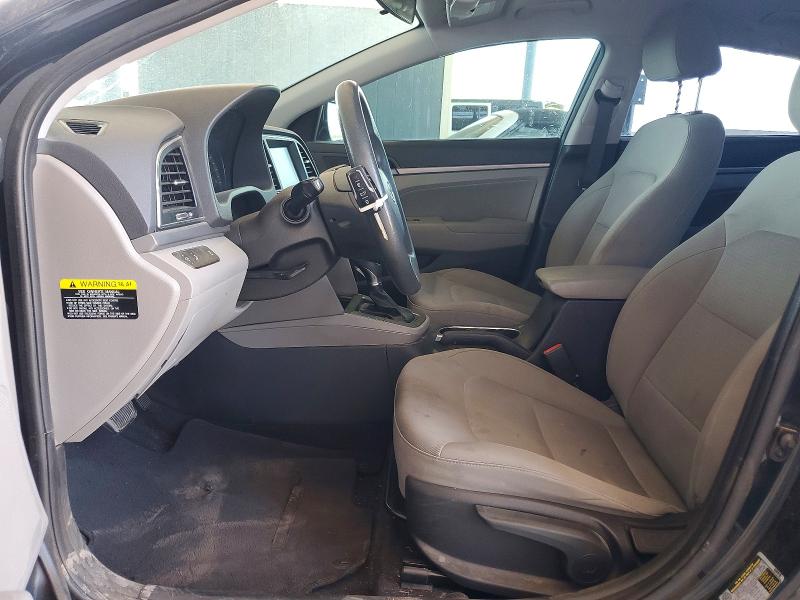 60555206 :رقم المزاد ، 5NPD84LF0JH292139 vin ، 2018 Hyundai Elantra مزاد بيع