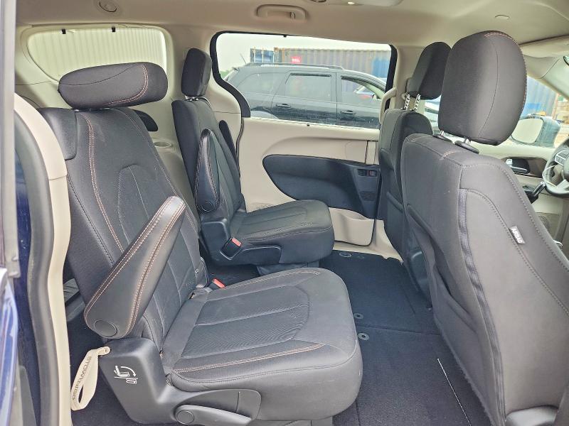 2017 Chrysler Pacifica მანქანა იყიდება აუქციონზე, vin: 2C4RC1BG8HR816955, აუქციონის ნომერი: 61414306
