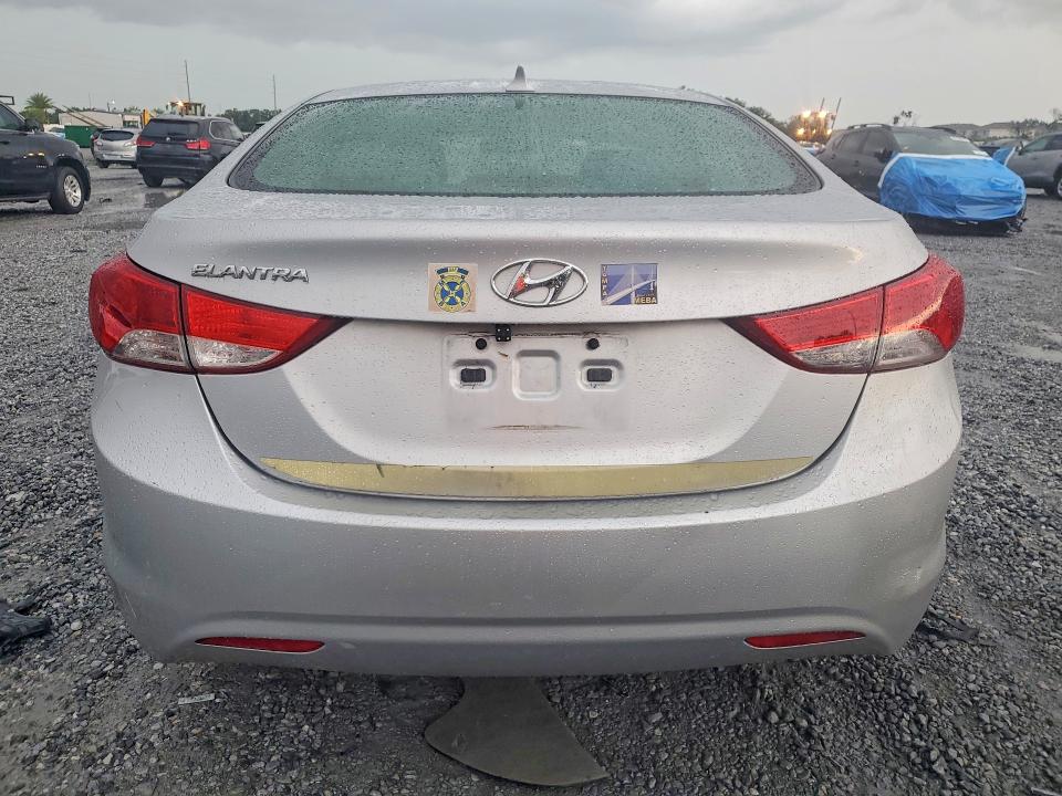 61765646 :رقم المزاد ، KMHDH4AE8CU252082 vin ، 2012 Hyundai Elantra مزاد بيع