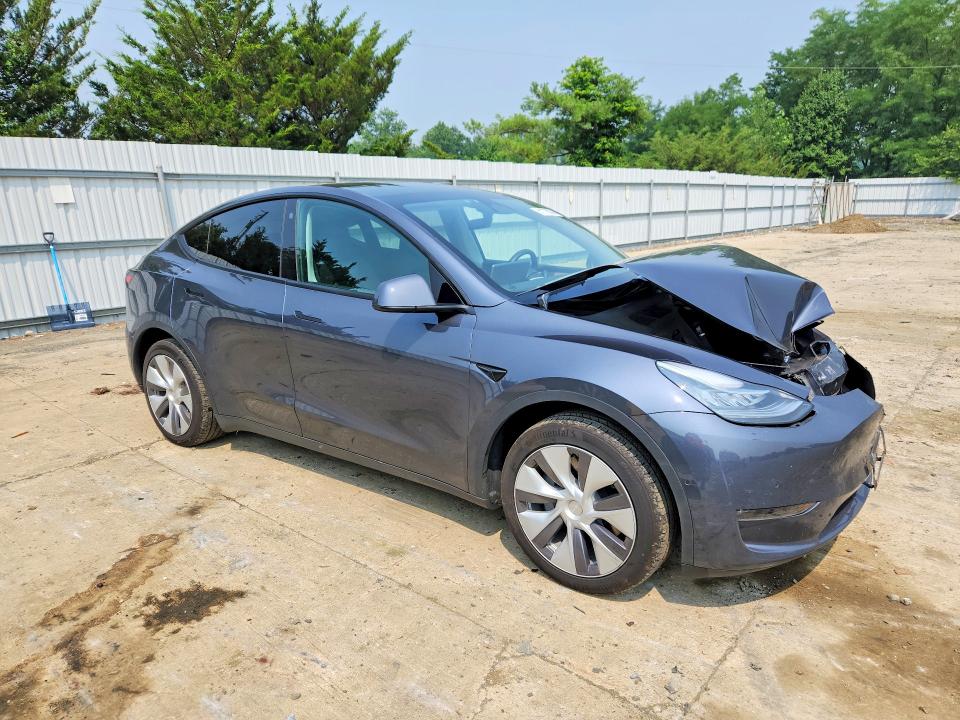 61770036 :رقم المزاد ، 7SAYGDEE1NA016940 vin ، 2022 Tesla Model Y مزاد بيع