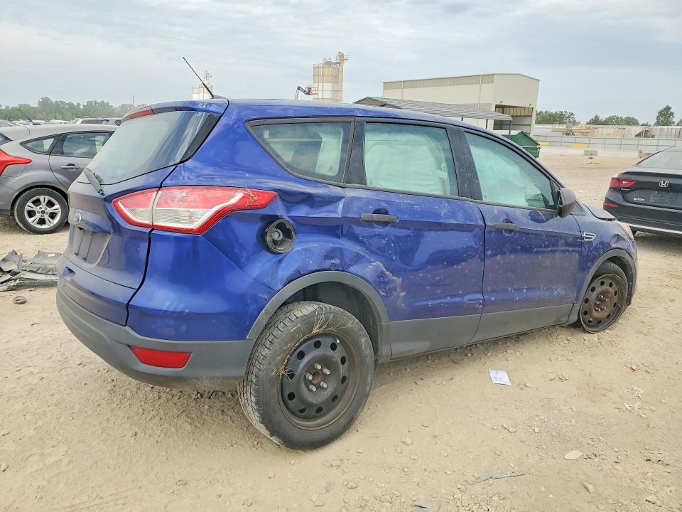61996476 :رقم المزاد ، 1FMCU0F73FUB12570 vin ، 2015 Ford Escape مزاد بيع