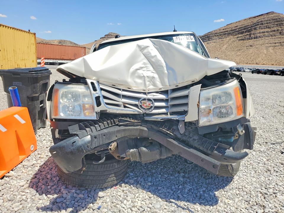 2005 Cadillac Escalade მანქანა იყიდება აუქციონზე, vin: 1GYEK63N15R205155, აუქციონის ნომერი: 61711446