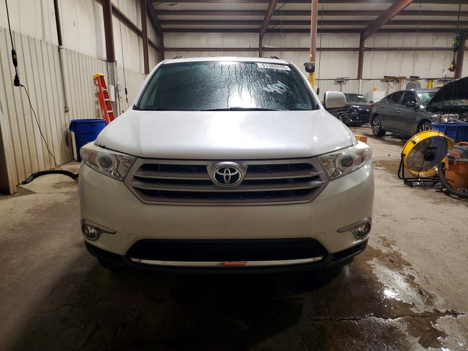 Продаж на аукціоні авто 2011 Toyota Highlander, vin: 5TDBK3EH3BS077657, номер лоту: 61388446