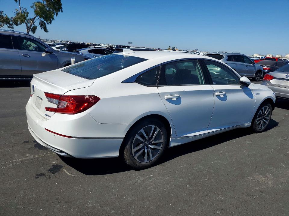 60232316 :رقم المزاد ، 1HGCV3F54NA003585 vin ، 2022 Honda Accord مزاد بيع