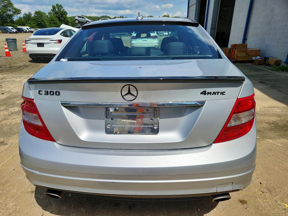 Продажа на аукционе авто 2010 Mercedes-benz C, vin: WDDGF8BB1AR130186, номер лота: 62965846