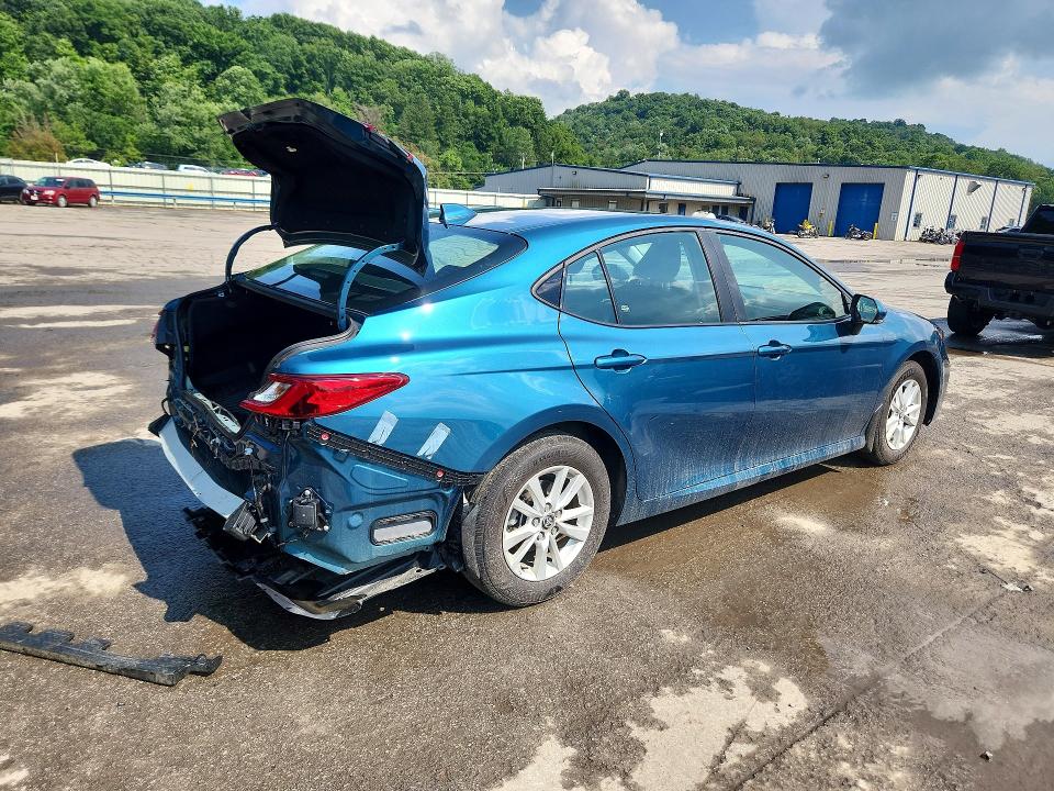 Продажа на аукционе авто 2025 Toyota Camry, vin: 4T1DBADK4SU522649, номер лота: 62809286