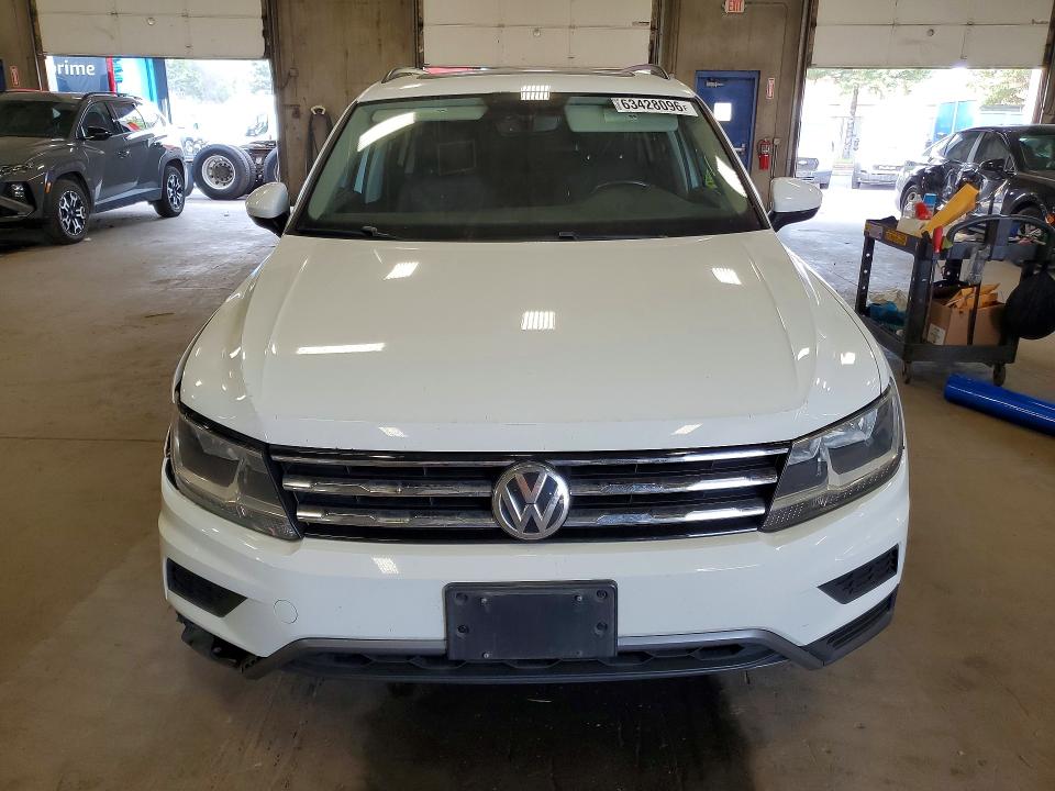Продажа на аукционе авто 2019 Volkswagen Tiguan, vin: 3VV2B7AX6KM091719, номер лота: 63428096