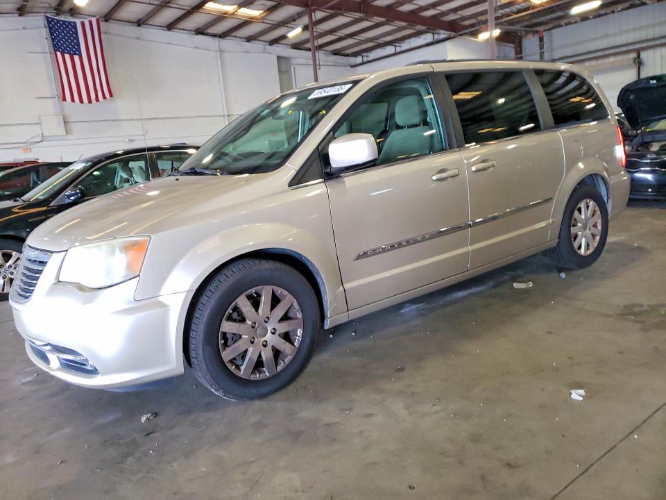 Auction sale of the 2014 Chrysler Town & Country, vin: 2C4RC1BG2ER172395, lot number: 59540186