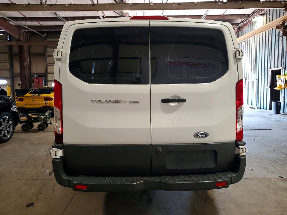 Продаж на аукціоні авто 2016 Ford Transit, vin: 1FTYR1ZMXGKB19936, номер лоту: 61249926