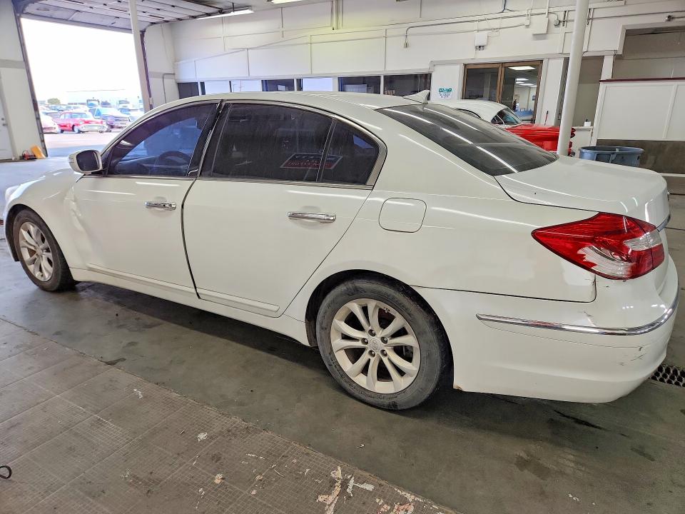 2013 Hyundai Genesis მანქანა იყიდება აუქციონზე, vin: KMHGC4DDXDU242976, აუქციონის ნომერი: 61897856