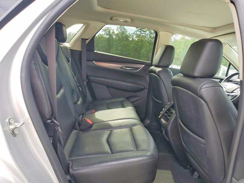 62164896 :رقم المزاد ، 1GYKNBRS1HZ270561 vin ، 2017 Cadillac Xt5 مزاد بيع