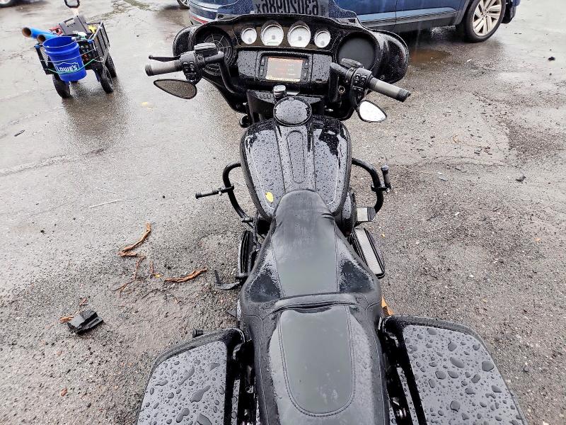 2015 Harley-davidson Flhxs მანქანა იყიდება აუქციონზე, vin: 1HD1KRM11FB703964, აუქციონის ნომერი: 63020986
