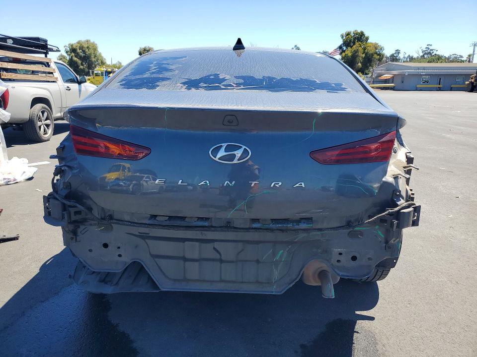 2020 Hyundai Elantra მანქანა იყიდება აუქციონზე, vin: 5NPD84LF9LH587209, აუქციონის ნომერი: 62831076