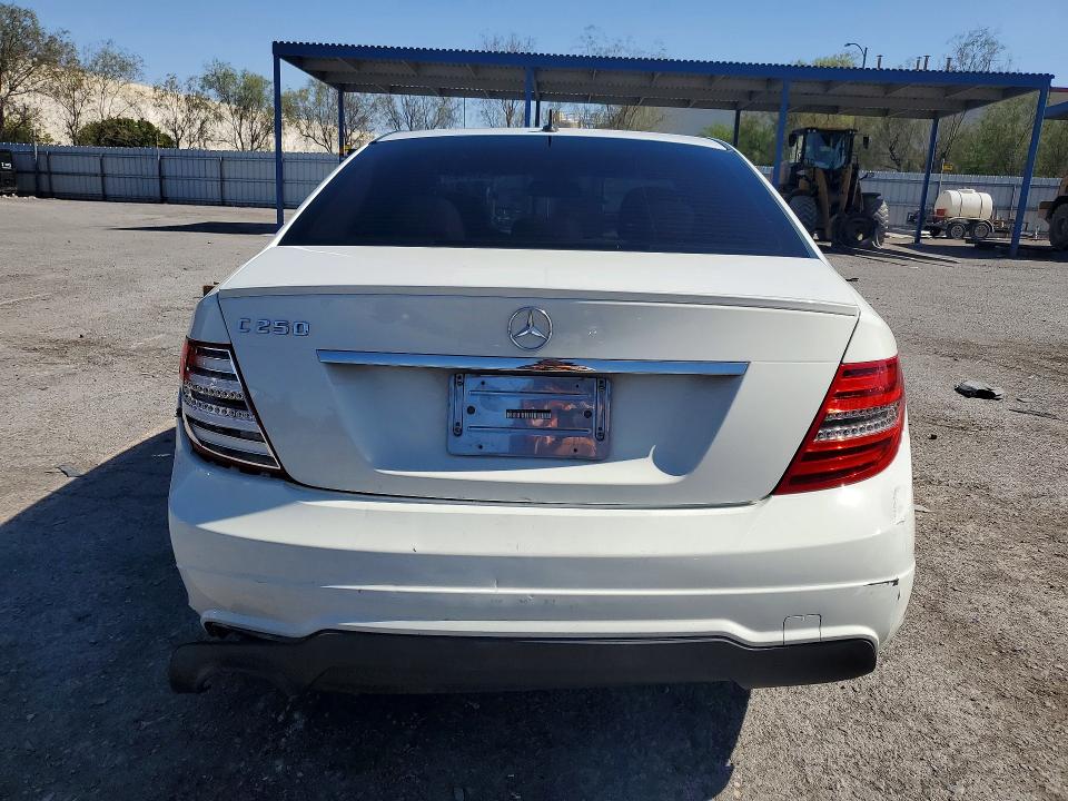 2012 Mercedes-benz C მანქანა იყიდება აუქციონზე, vin: WDDGF4HB9CF853286, აუქციონის ნომერი: 59395166