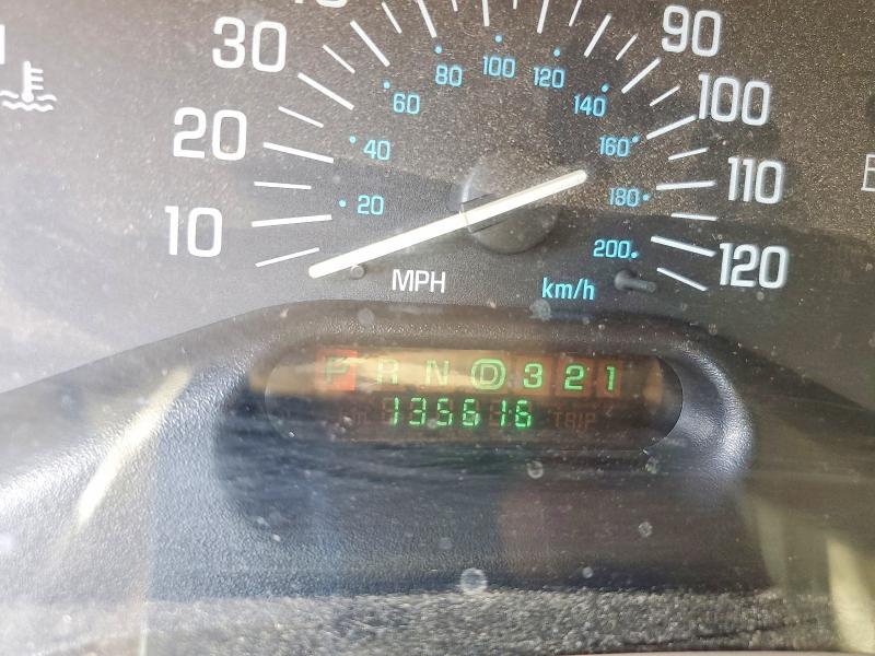 61173956 :رقم المزاد ، 2G4WS52J421172252 vin ، 2002 Buick Century مزاد بيع