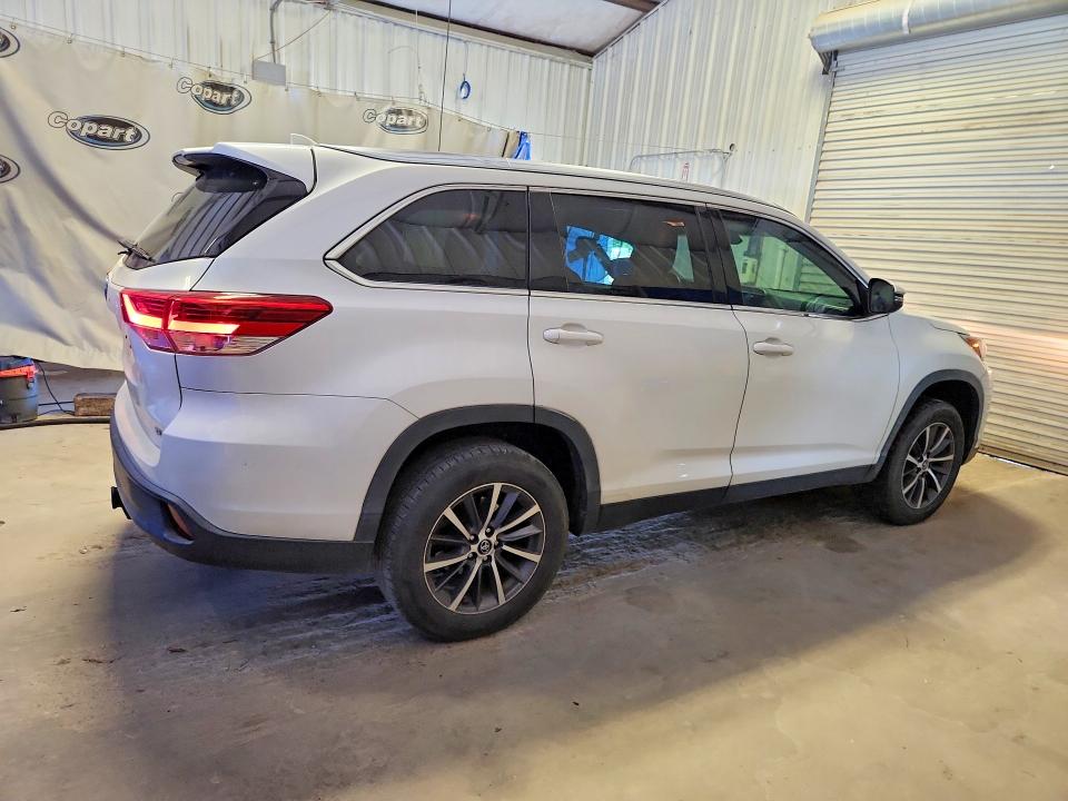 Aukcja sprzedaży 2019 Toyota Highlander, vin: 5TDKZRFH5KS566381, numer aukcji: 59602236