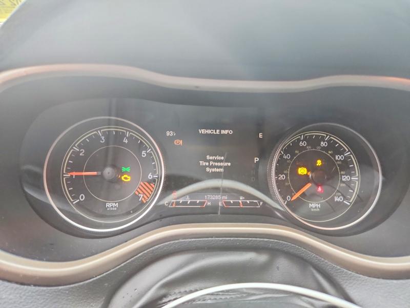 Продажа на аукционе авто 2015 Jeep Cherokee, vin: 1C4PJMDBXFW767309, номер лота: 63105706