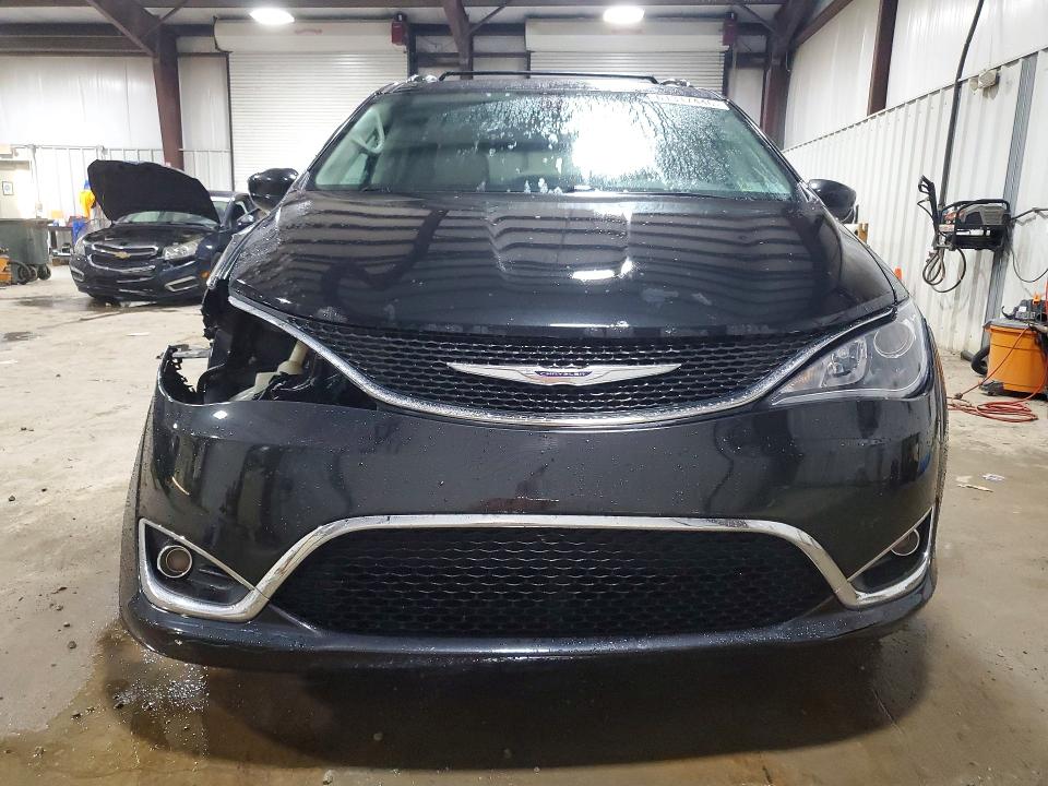 2017 Chrysler Pacifica მანქანა იყიდება აუქციონზე, vin: 2C4RC1EG2HR727555, აუქციონის ნომერი: 61317446