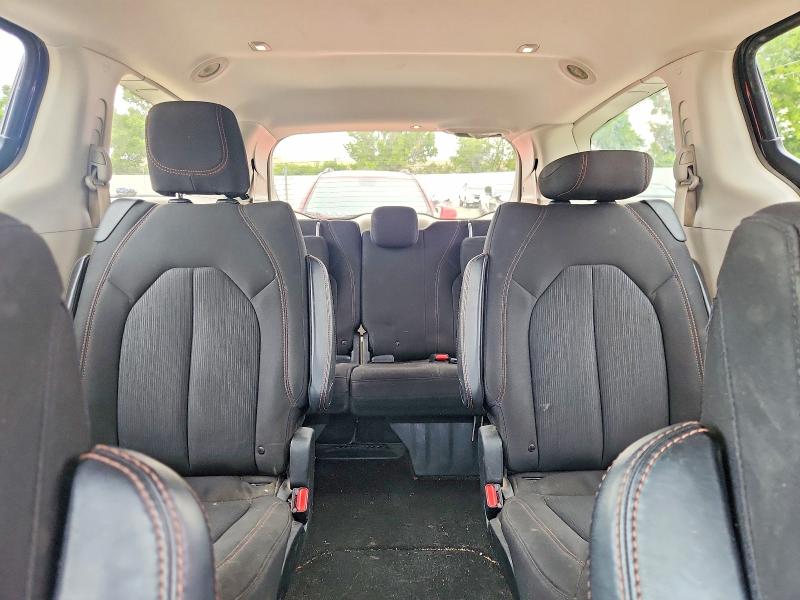 Auction sale of the 2017 Chrysler Pacifica, vin: 2C4RC1DG6HR614645, lot number: 62331006