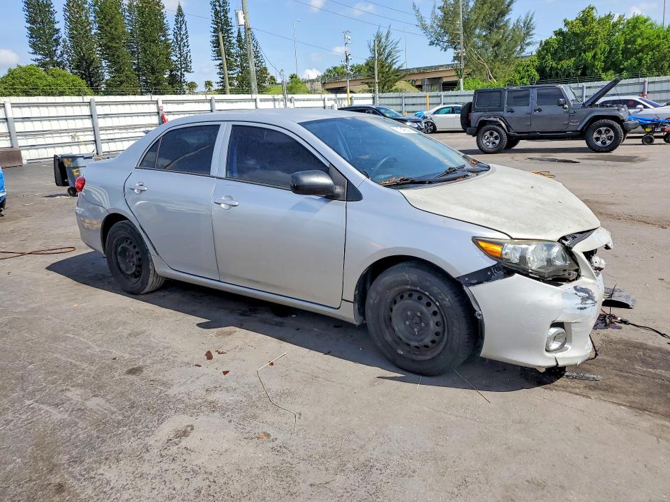 61845636 :رقم المزاد ، 2T1BU4EE3CC908512 vin ، 2012 Toyota Corolla مزاد بيع