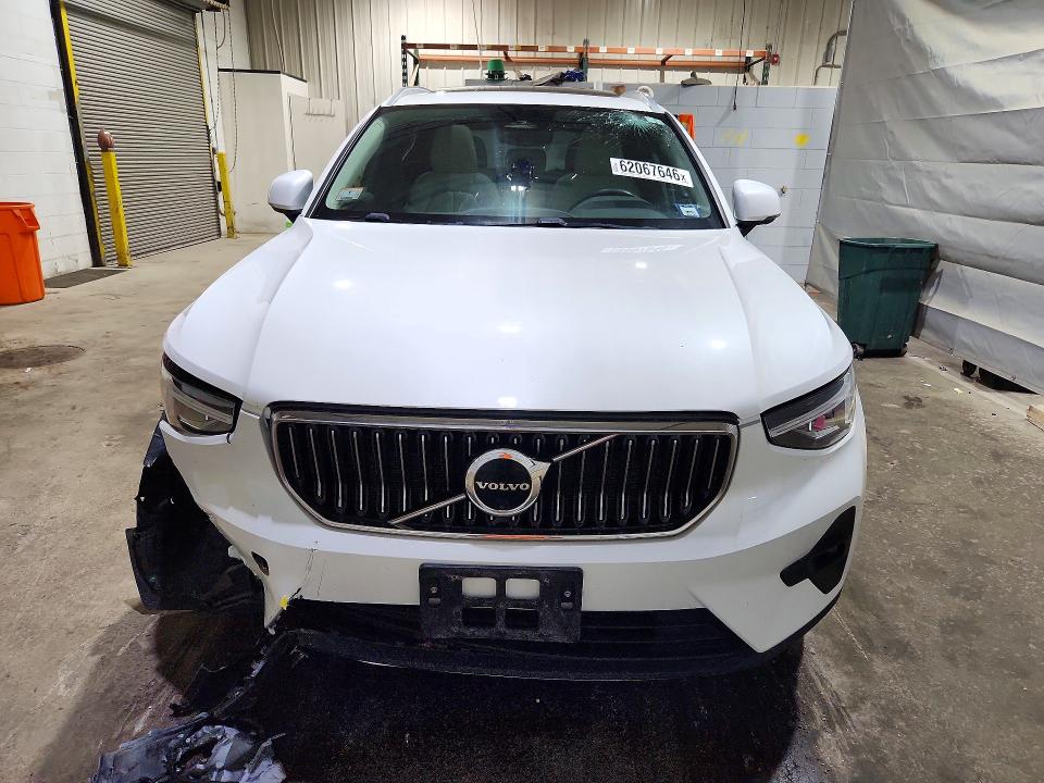 Продаж на аукціоні авто 2023 Volvo Xc40, vin: YV4L12UNXP2953175, номер лоту: 62067646